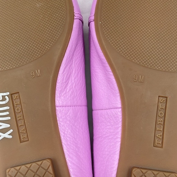 NWOB. Talbots 9M Francesca Chainlink Driving Moccasins - Pebbled Leather. - Picture 12 of 12